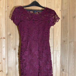 Maroon Lace Dress - M